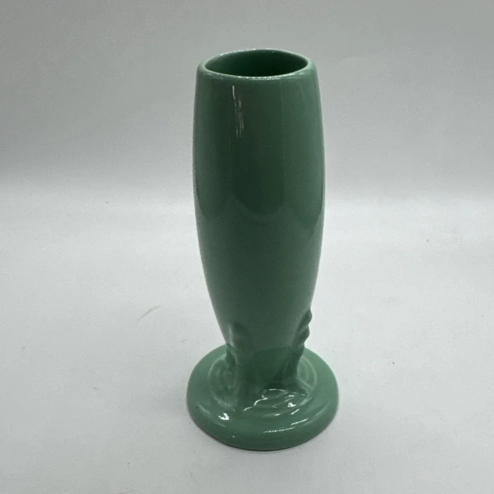 Fiesta Seamist Green Clover Bud Vase Homer Laughlin Ceramic Flower Holder